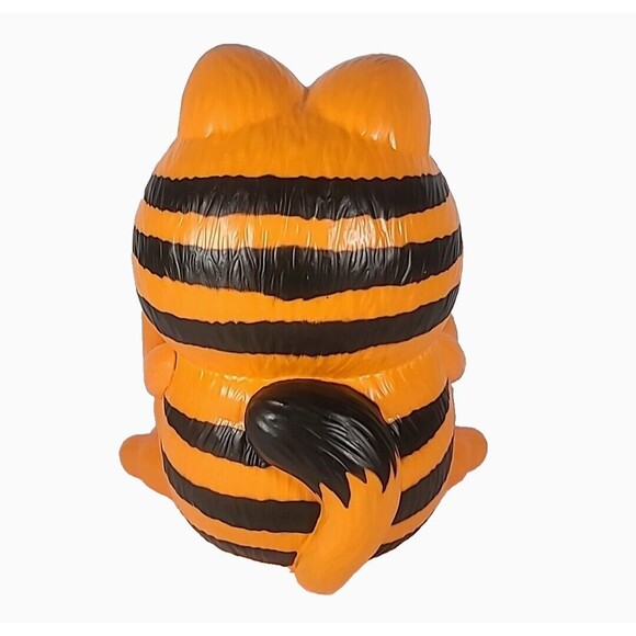 Garfield Cinemark Exclusive Popcorn Bucket (2024) Garfield Popcorn Bucket - Picture 4 of 6